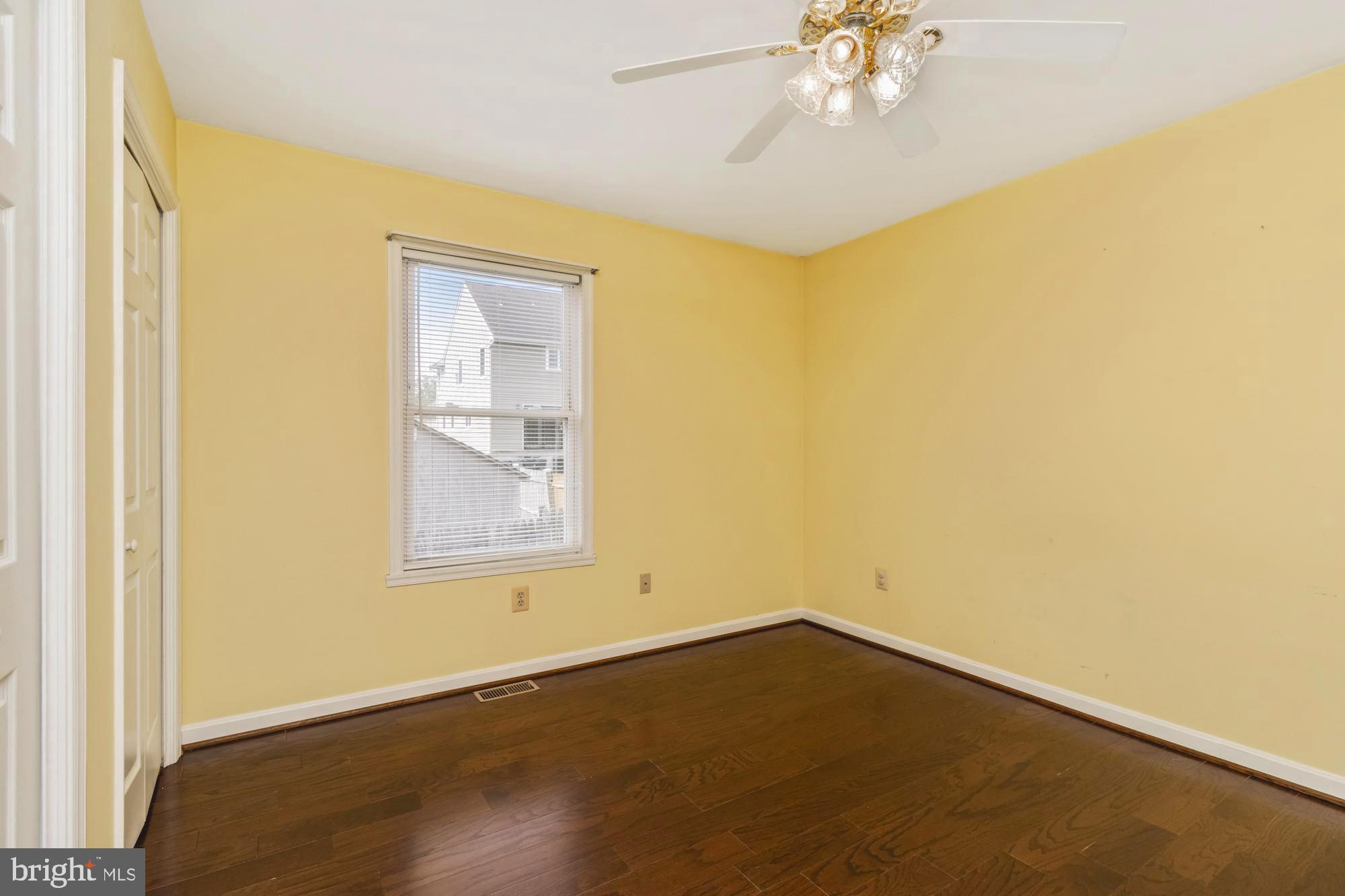 HILLENDALE PARK - Residential