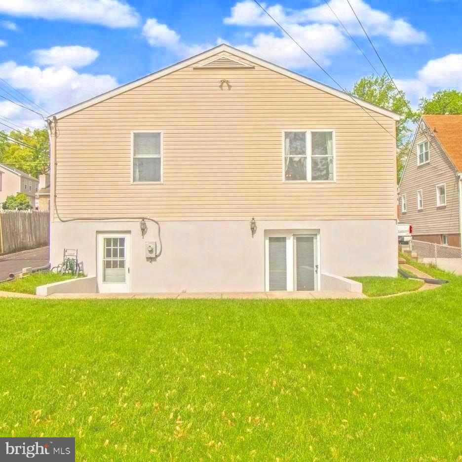 HILLENDALE PARK - Residential
