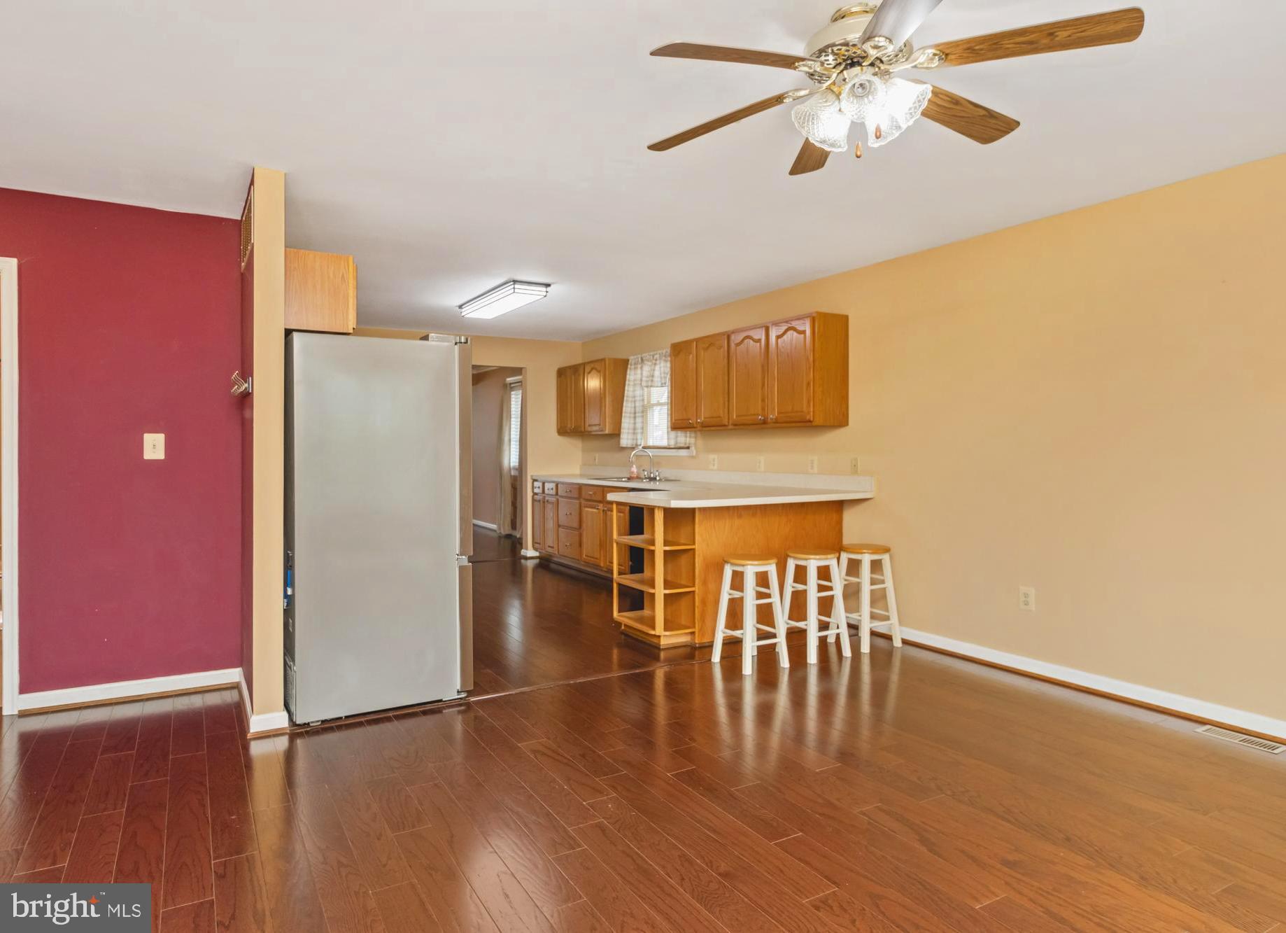HILLENDALE PARK - Residential