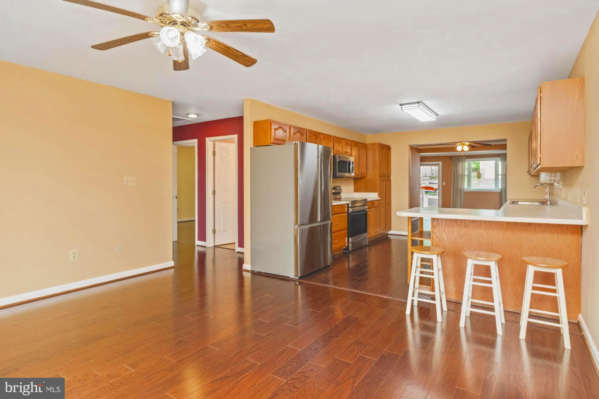 HILLENDALE PARK - Residential