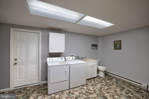 Tiny photo for 14 Amy Drive, HARRISBURG, PA 17112 (MLS # PADA2056798)