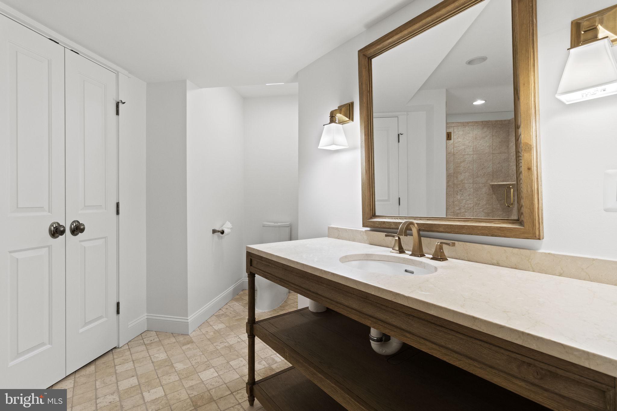 ULMSTEAD COVE - Residential