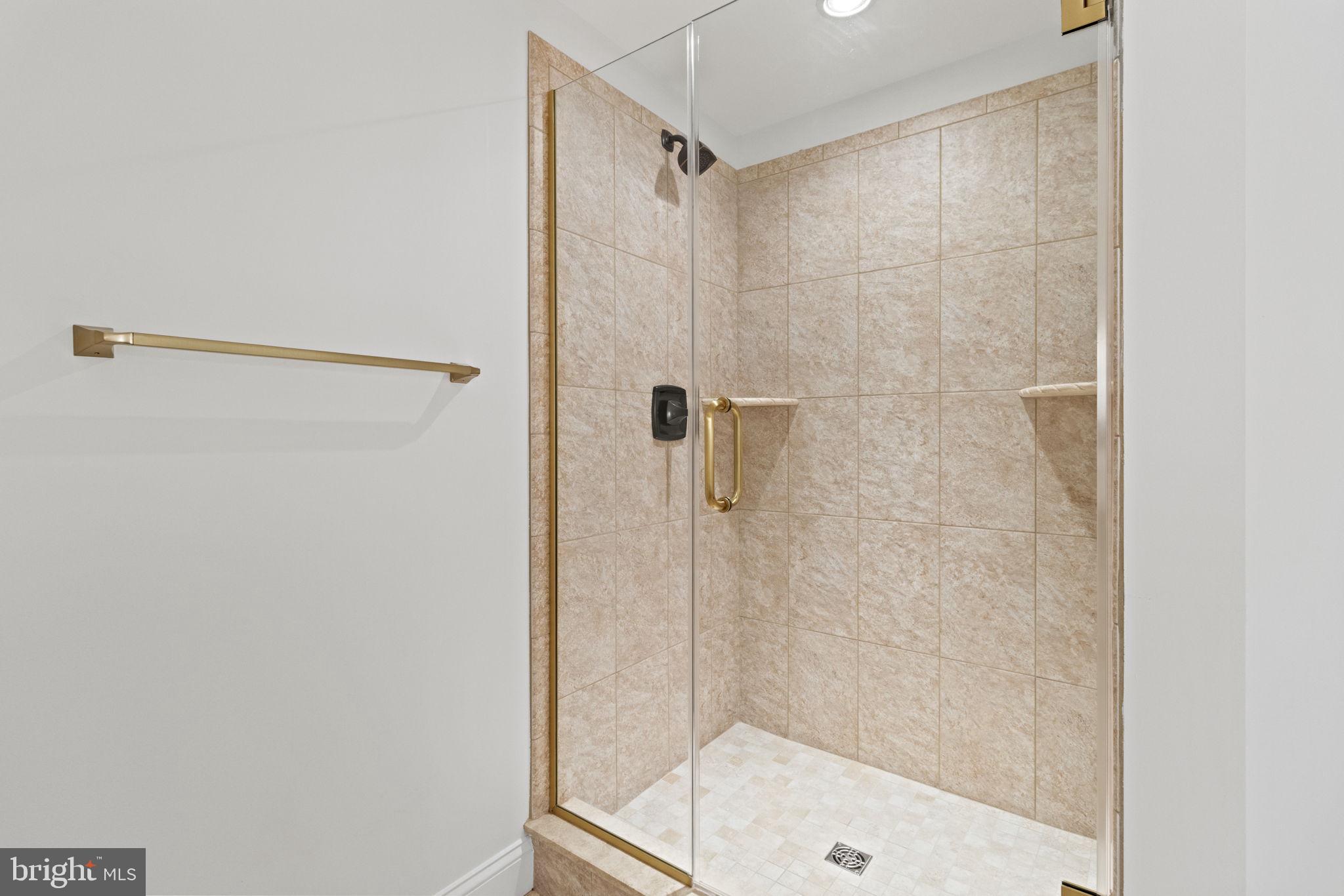 ULMSTEAD COVE - Residential