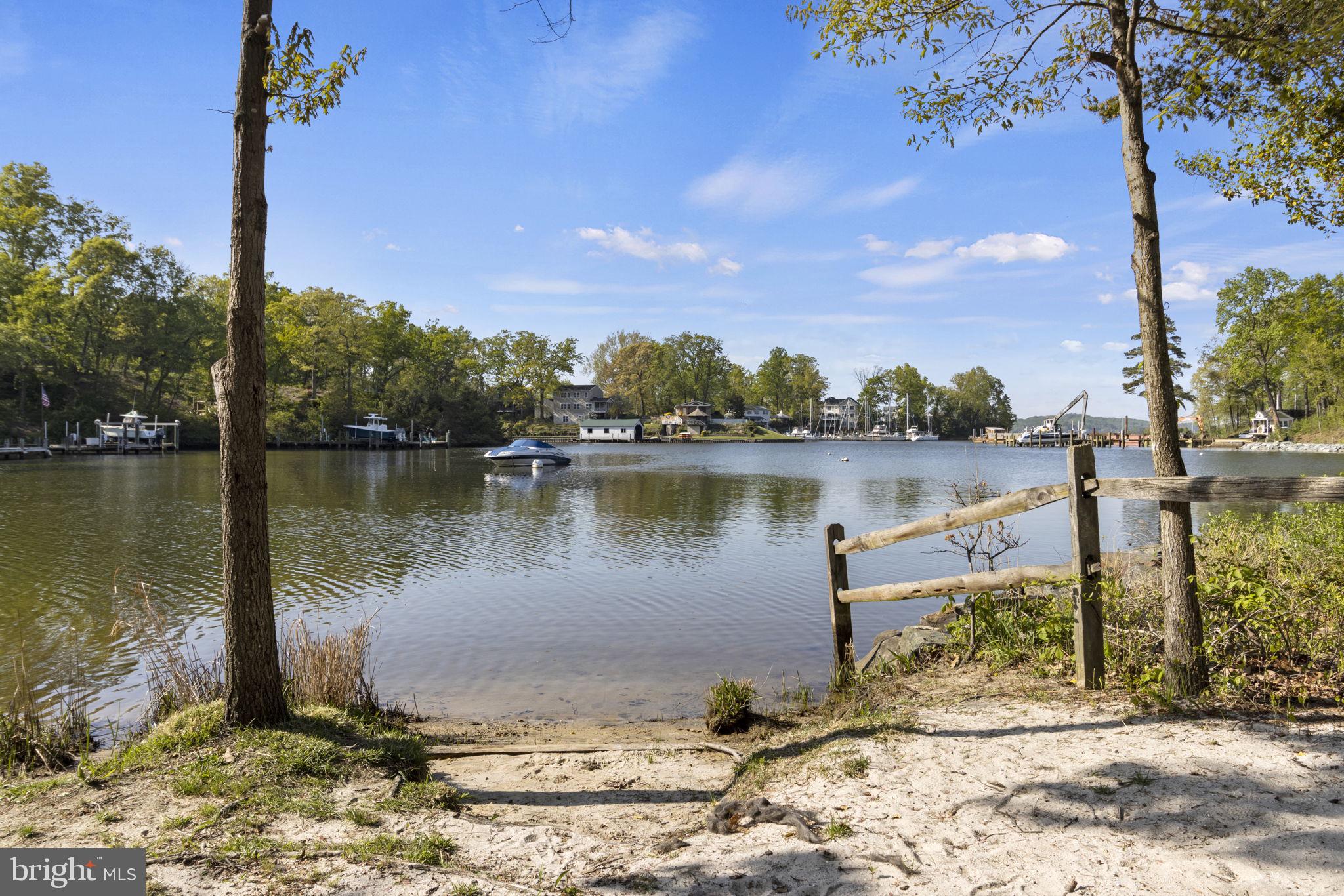 ULMSTEAD COVE - Residential