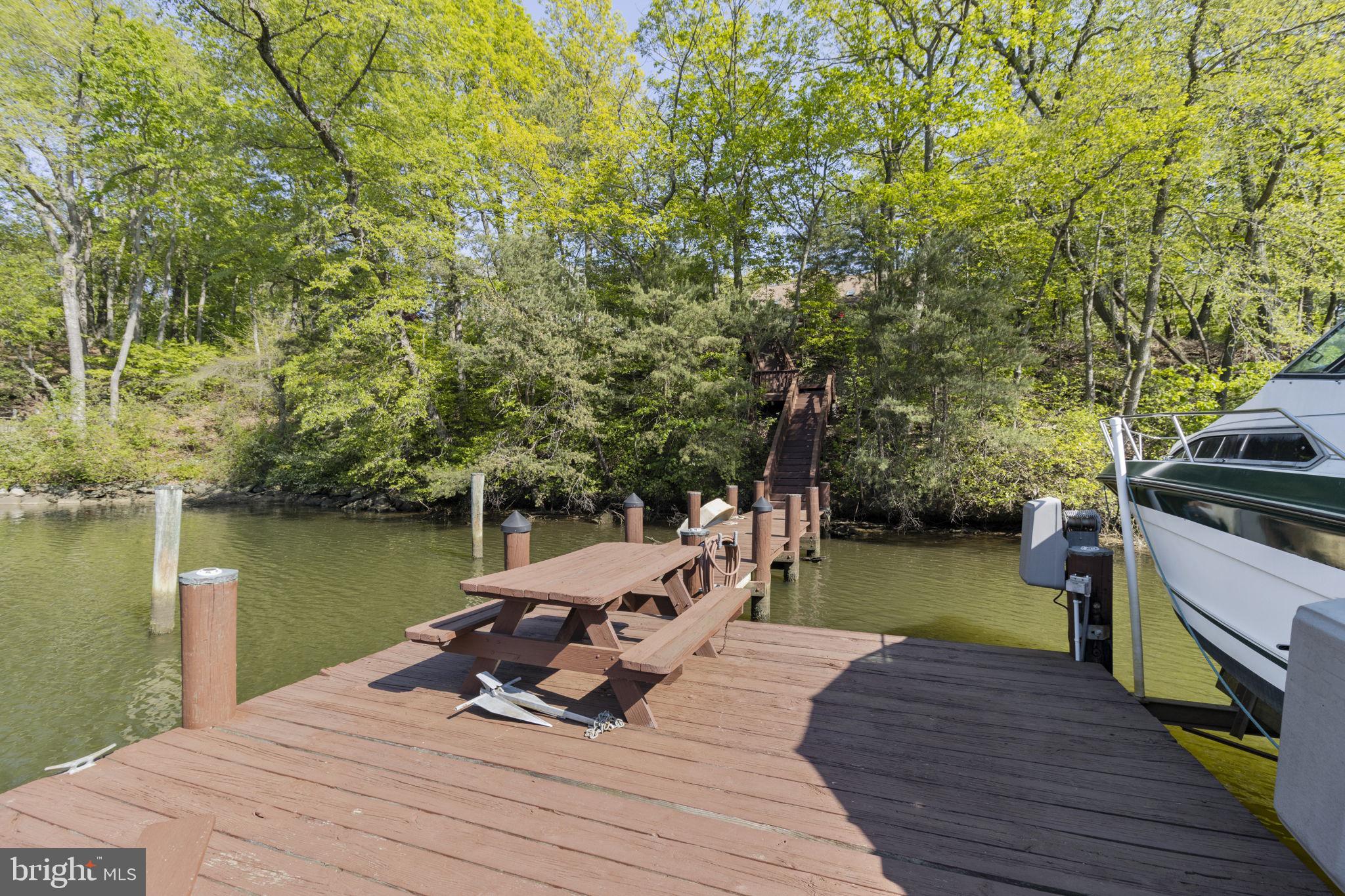 ULMSTEAD COVE - Residential