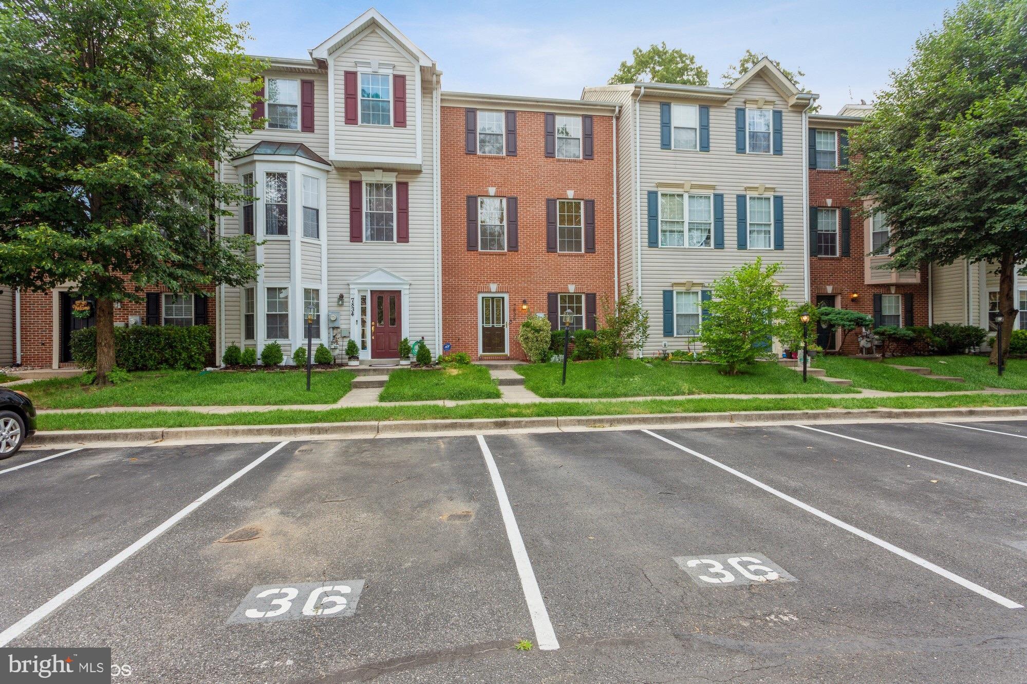 CARRIAGE PINES/LAKE VILL - Residential