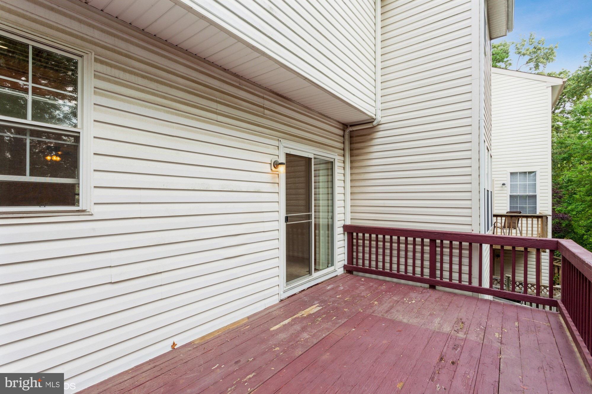 CARRIAGE PINES/LAKE VILL - Residential