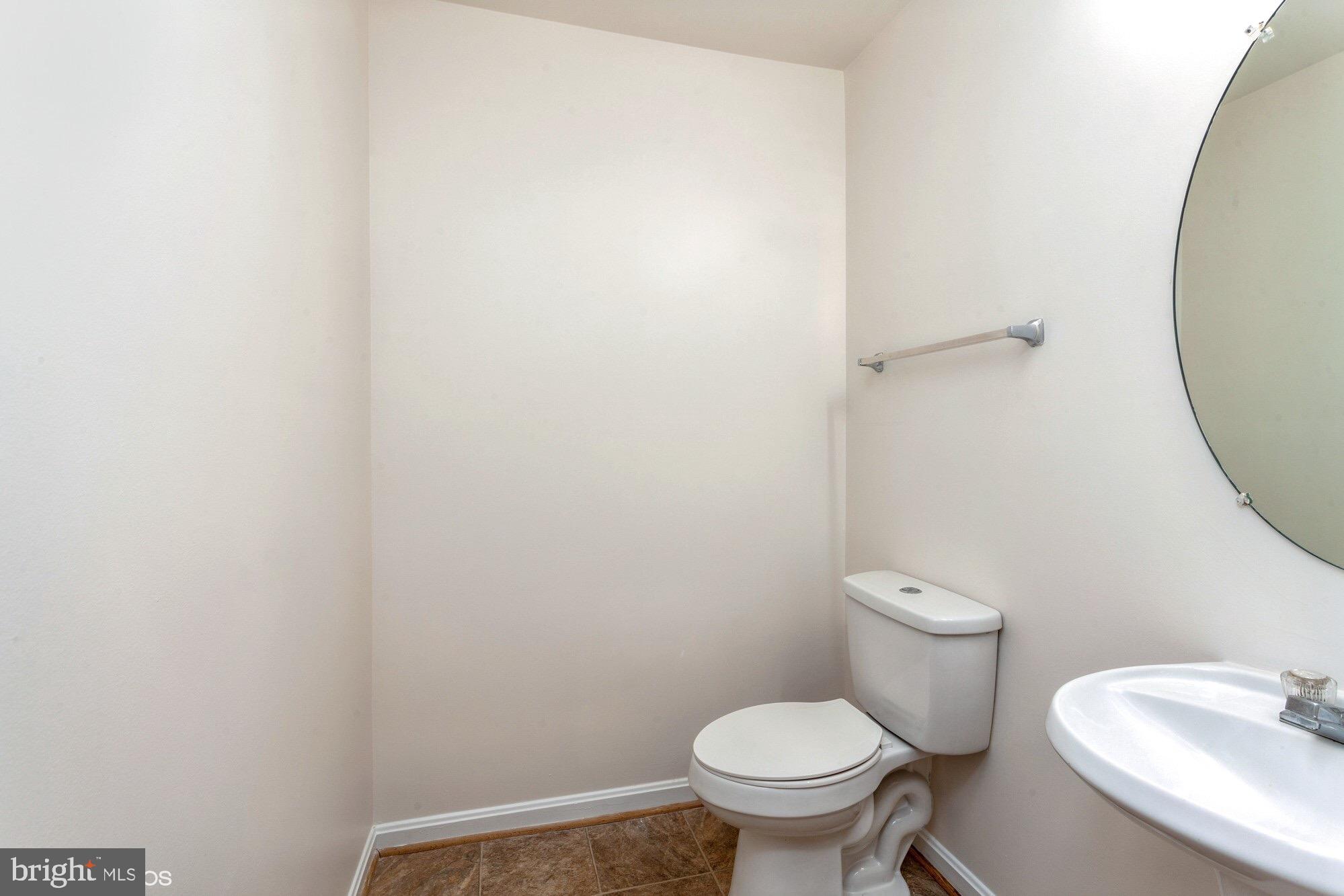 CARRIAGE PINES/LAKE VILL - Residential