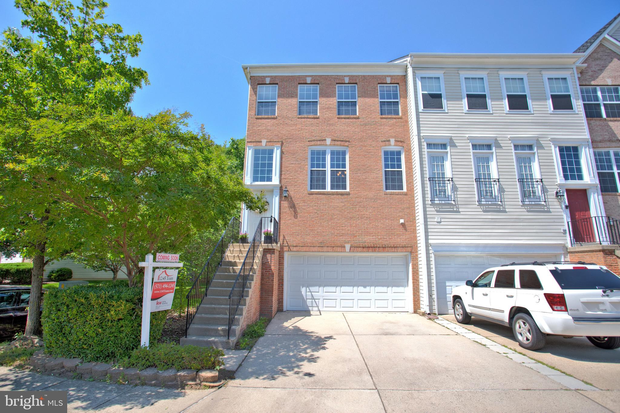 ISLAND CREEK - Residential