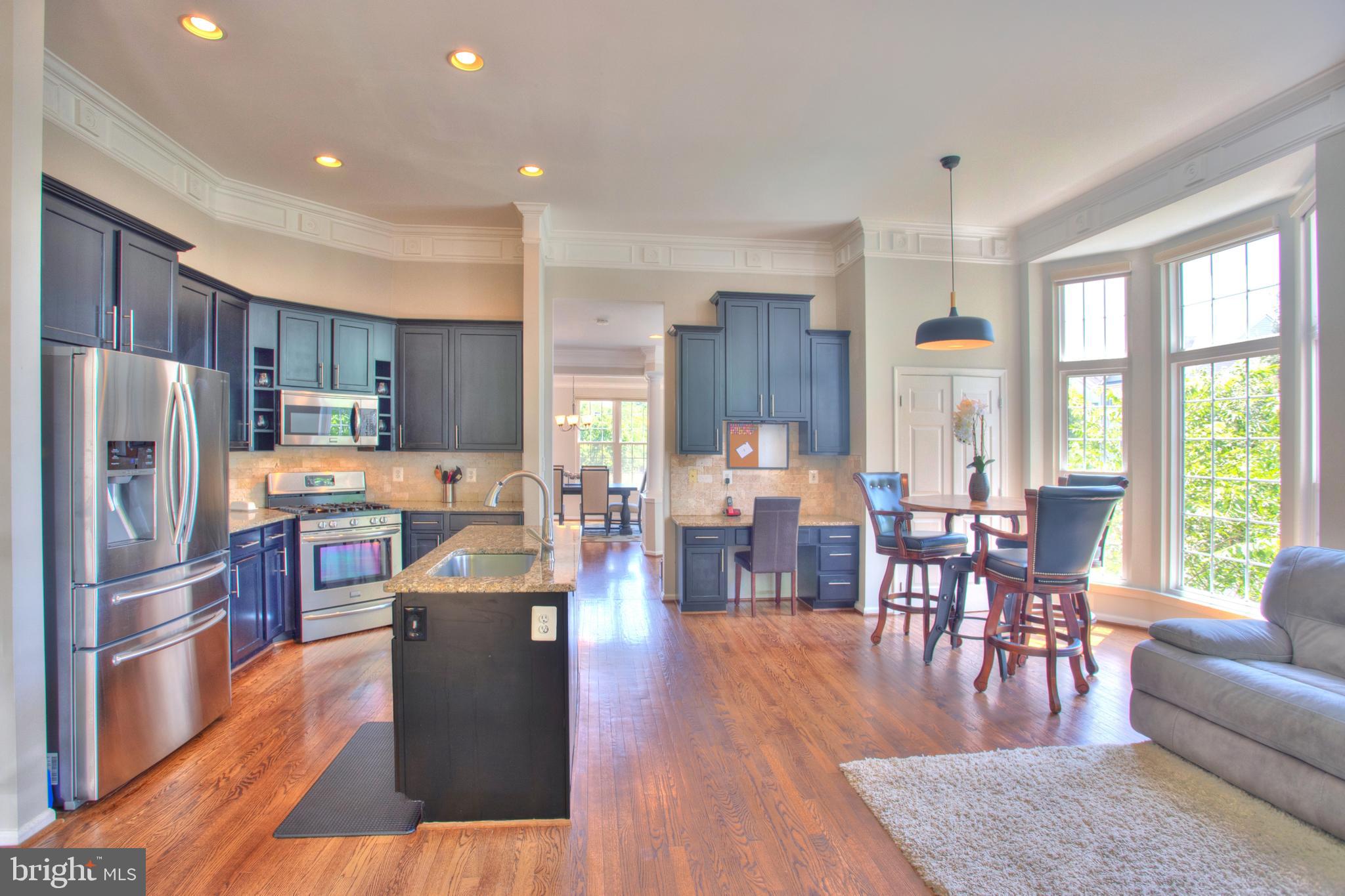 ISLAND CREEK - Residential