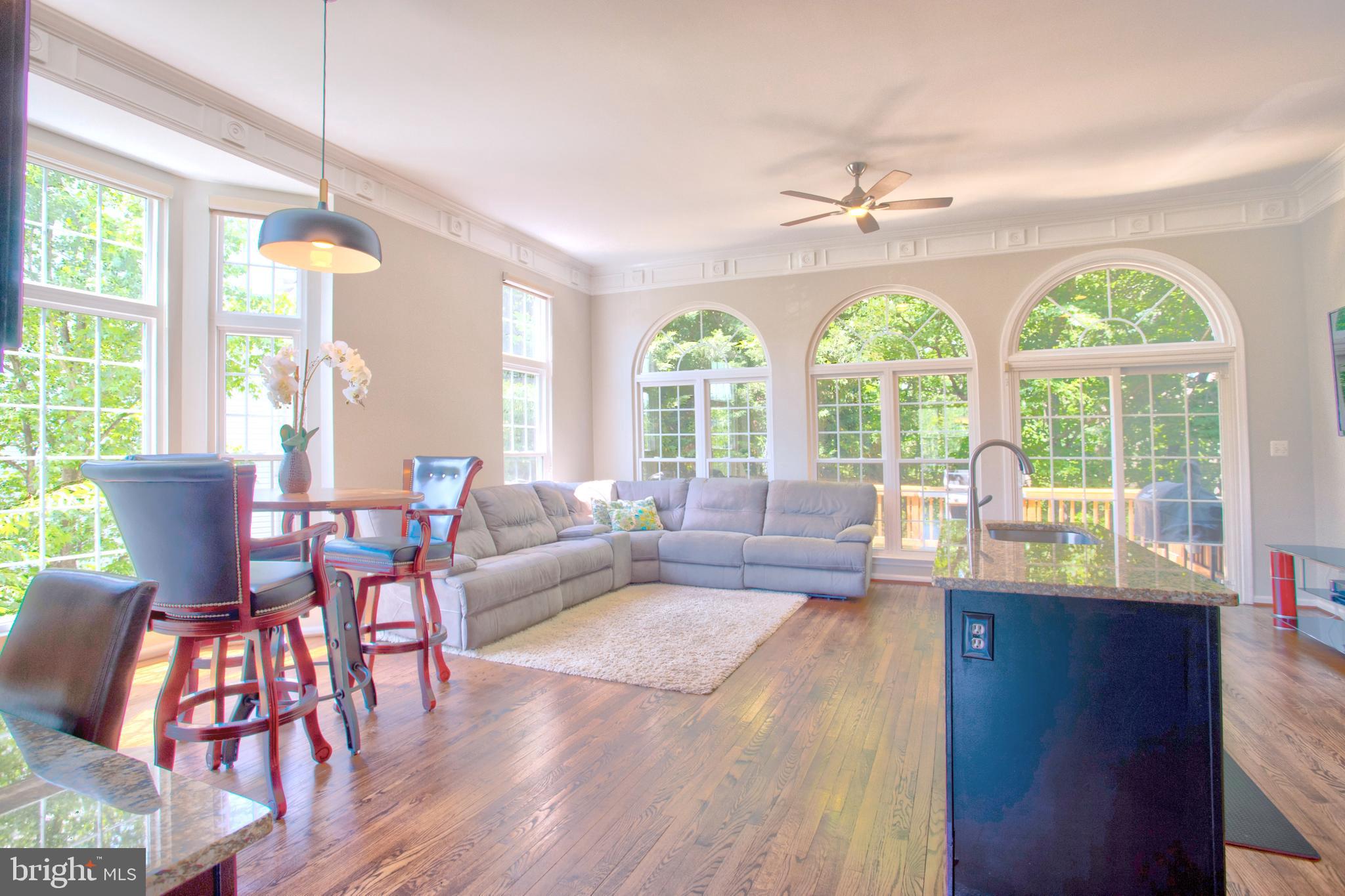 ISLAND CREEK - Residential