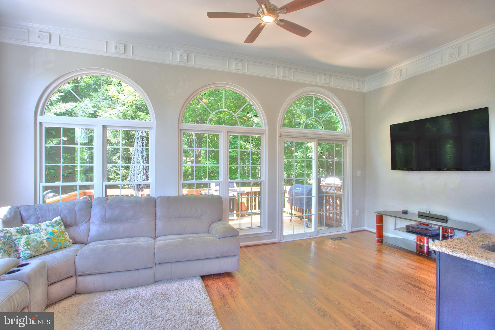 ISLAND CREEK - Residential