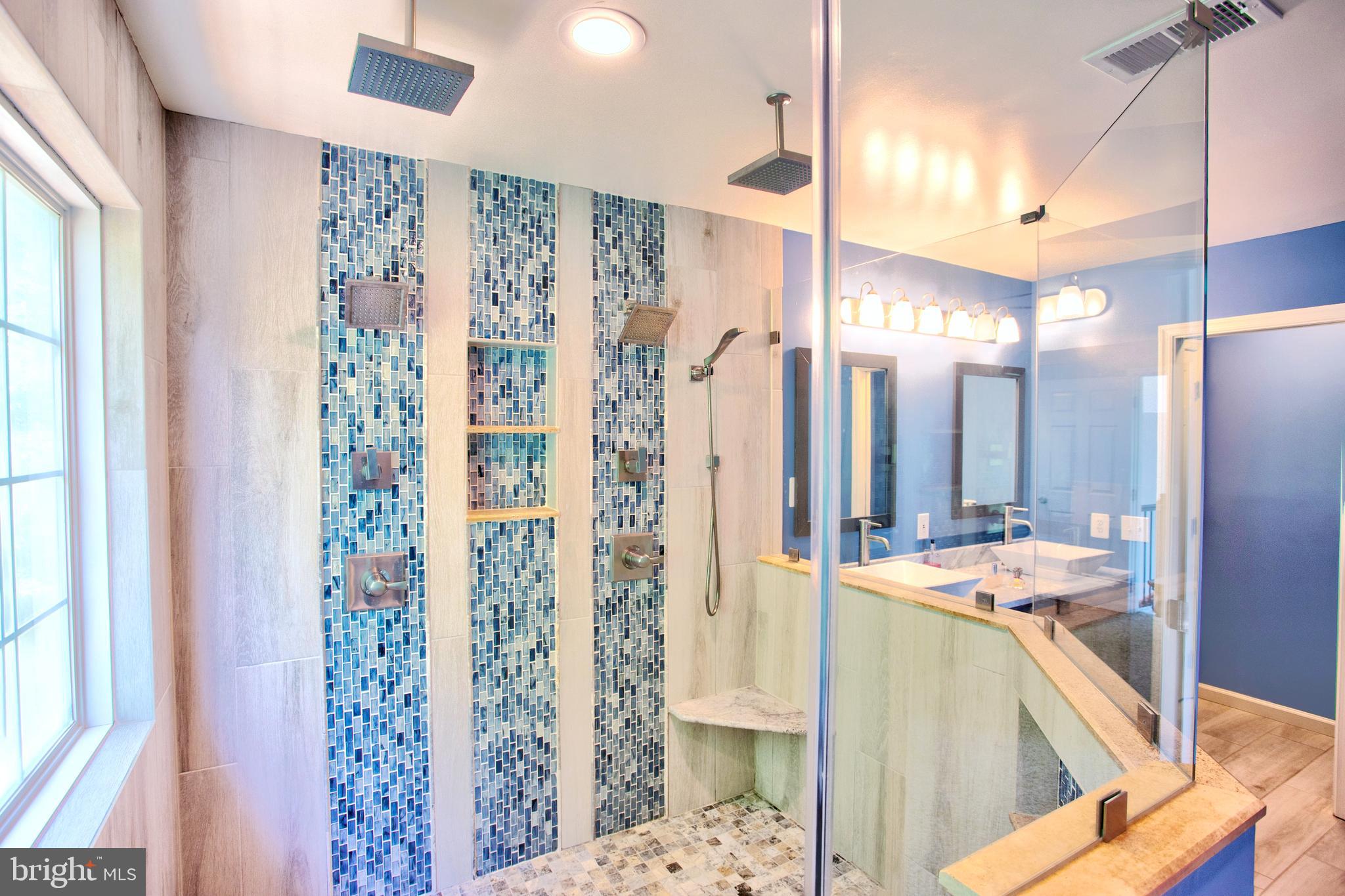 ISLAND CREEK - Residential