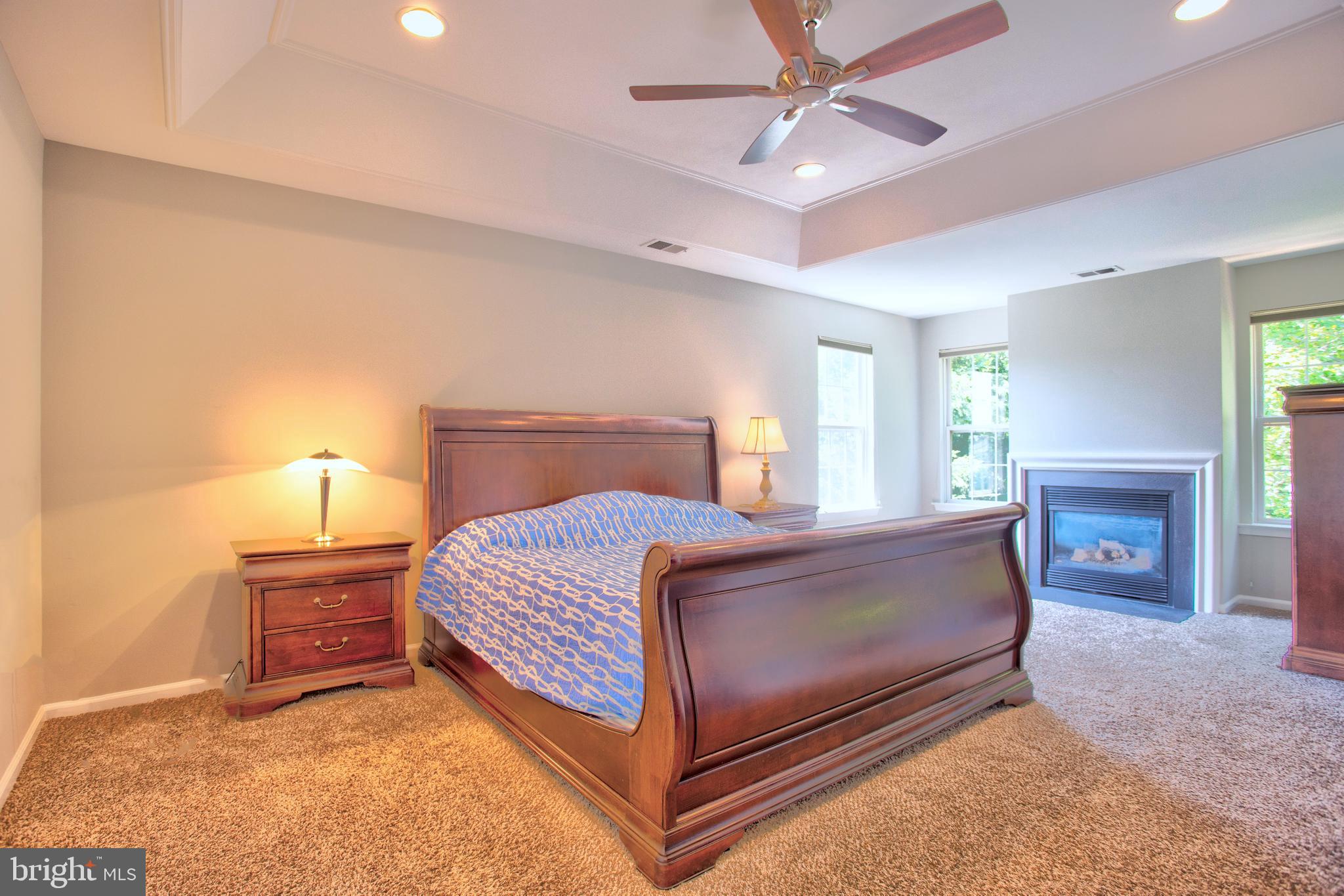 ISLAND CREEK - Residential