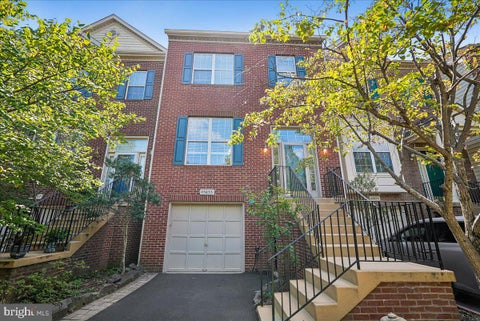 Photo of 45855 Debhill Terrace, STERLING, VA 20166 (MLS # VALO2134376)