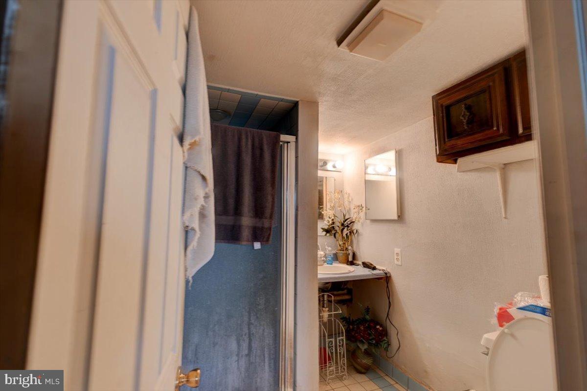 WINDSOR MILL - Residential