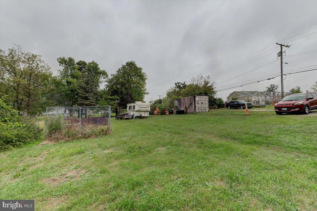 WINDSOR MILL - Residential