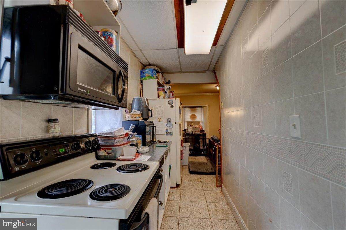 WINDSOR MILL - Residential