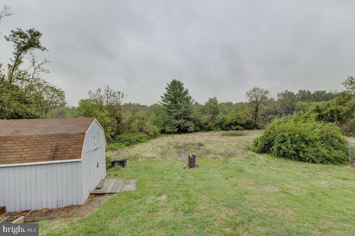 WINDSOR MILL - Residential