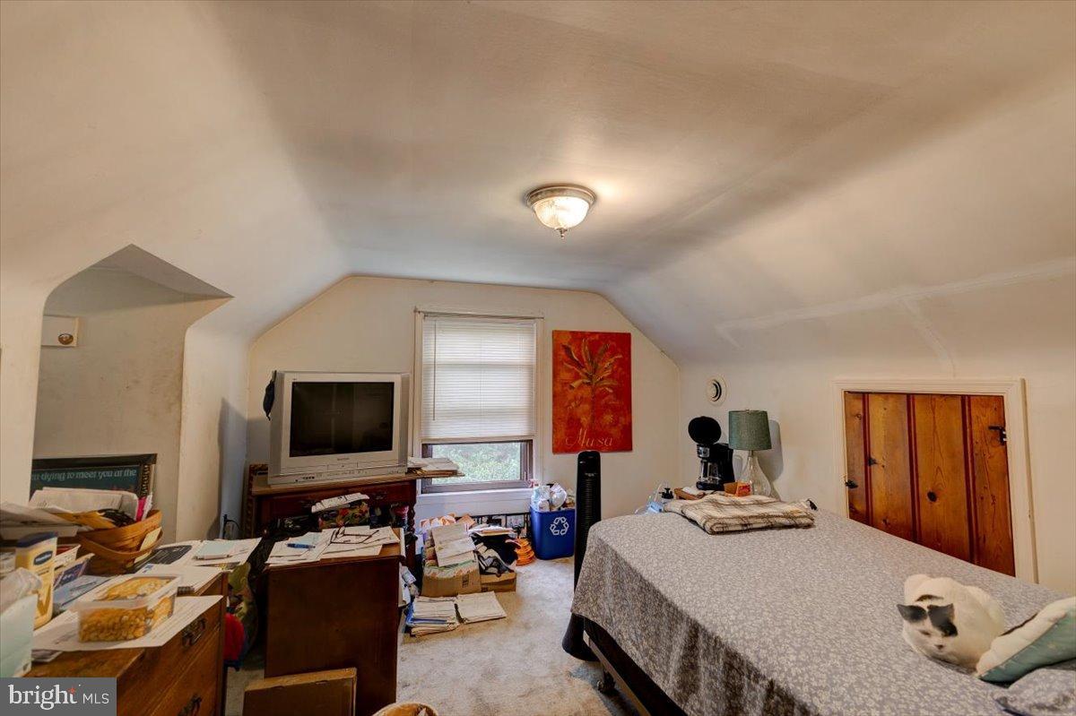 WINDSOR MILL - Residential