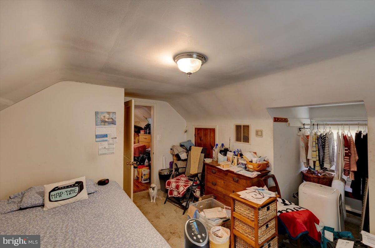 WINDSOR MILL - Residential