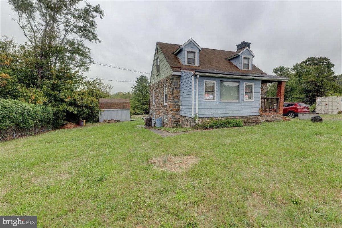 WINDSOR MILL - Residential