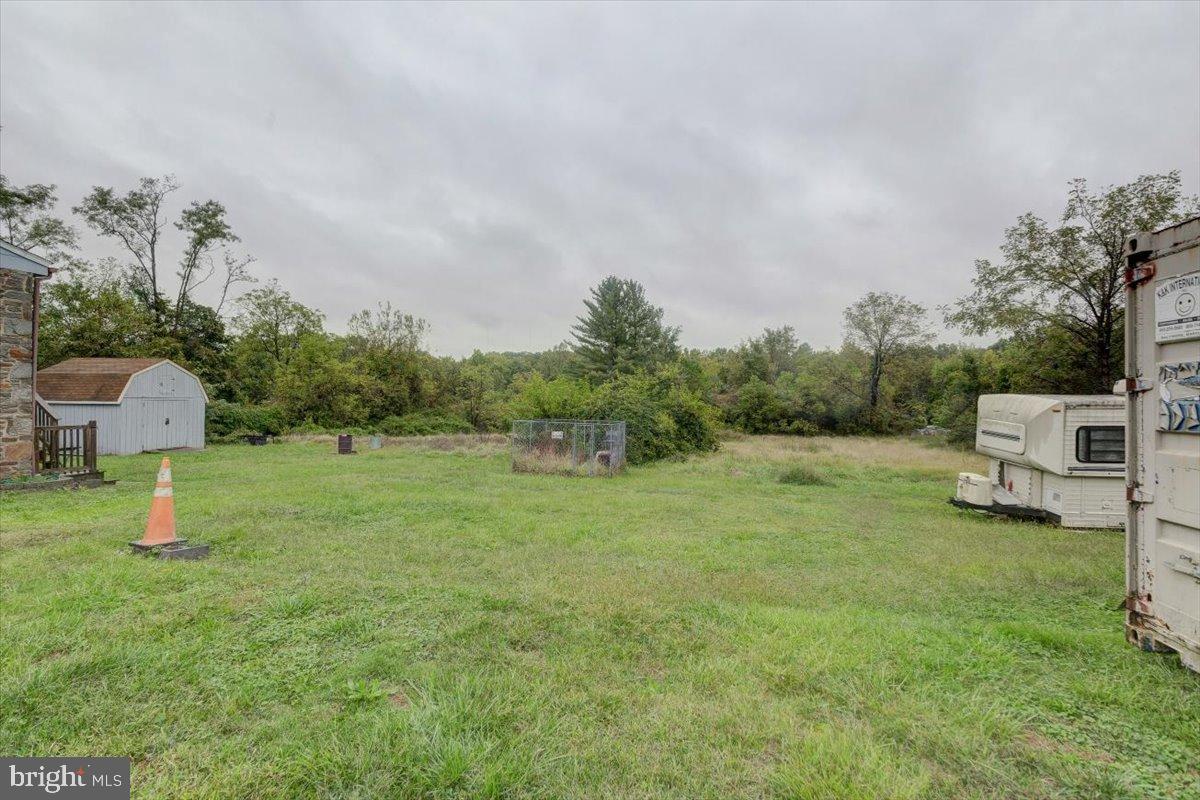 WINDSOR MILL - Residential