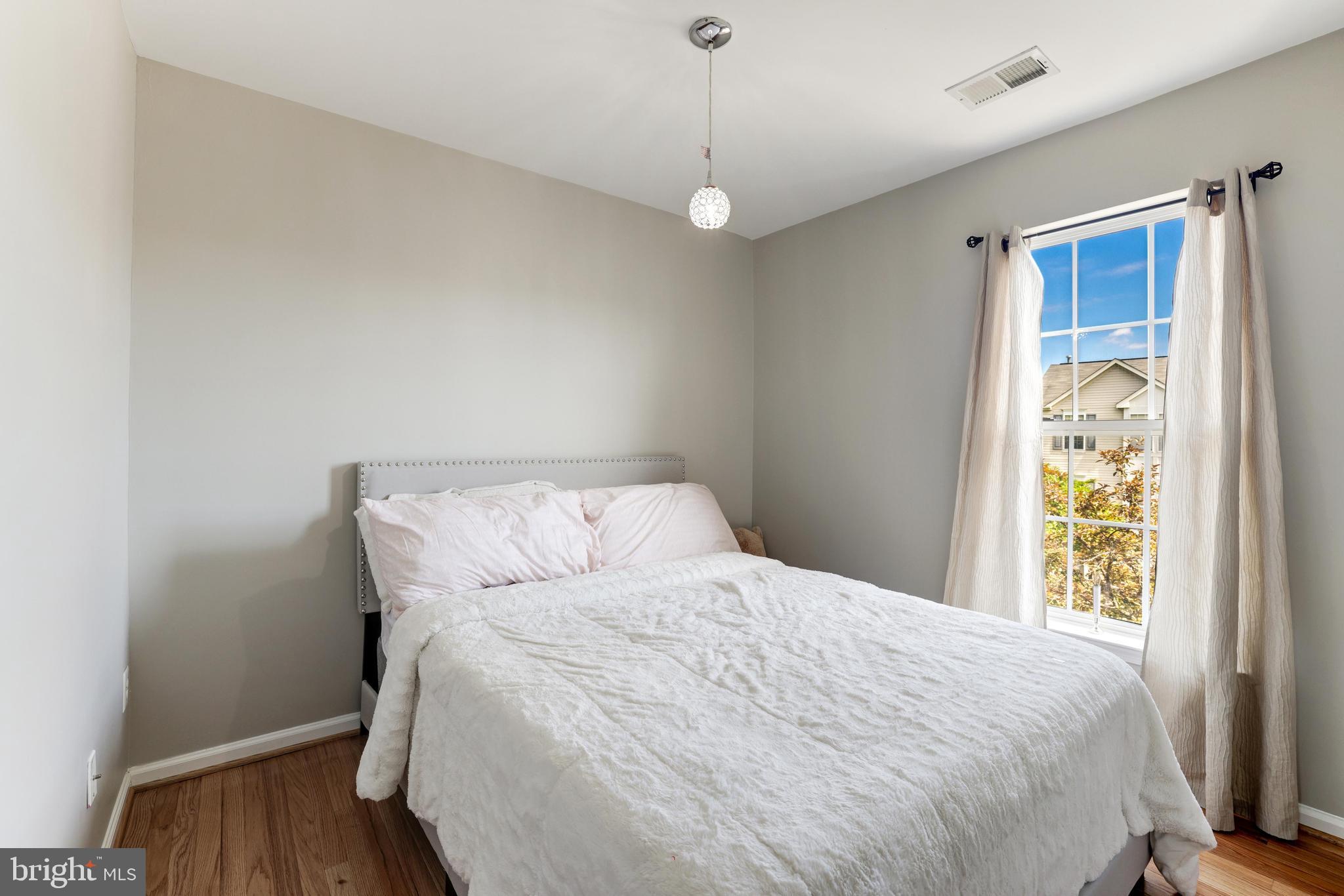 GREENHILL CROSSING - Residential Lease