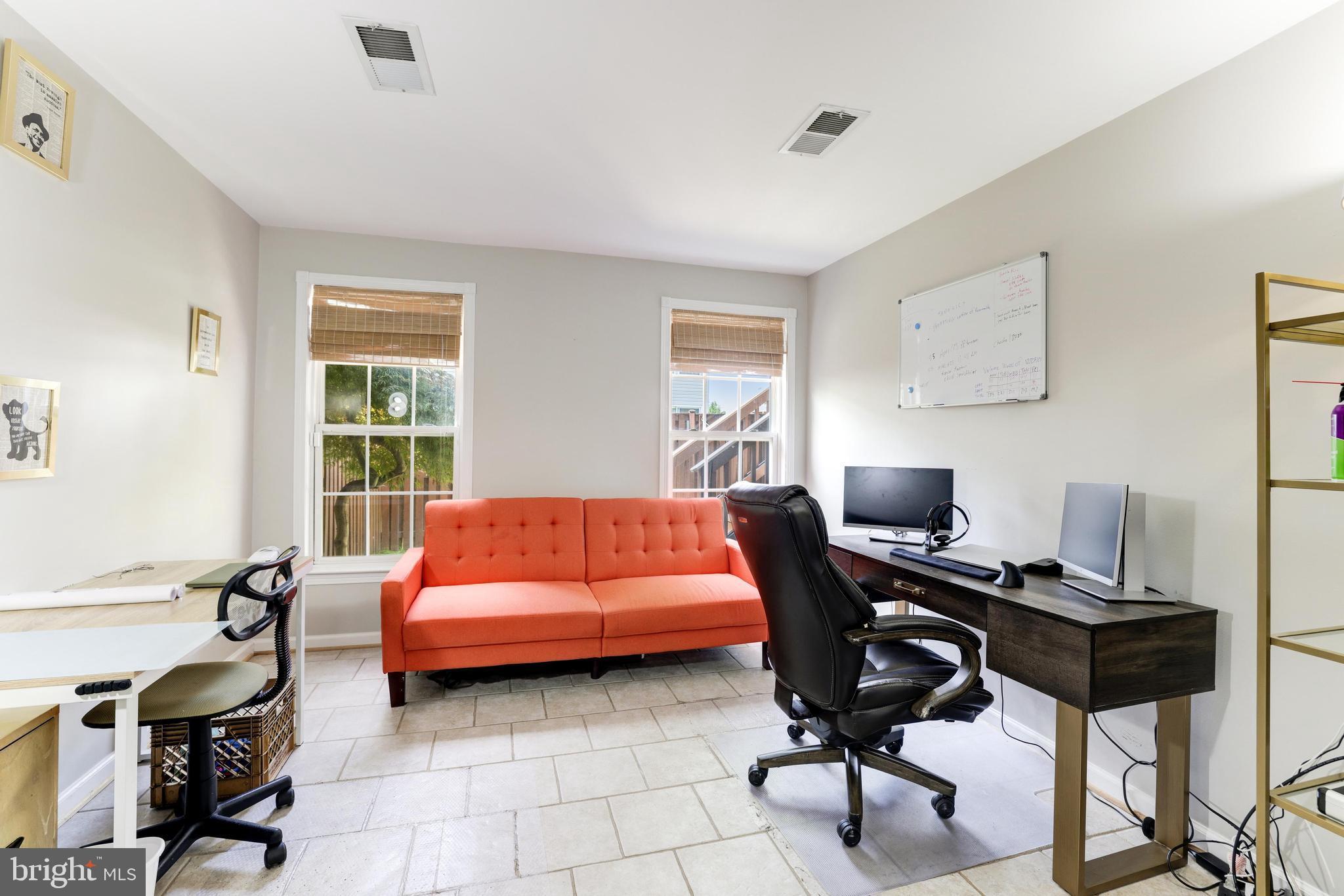 GREENHILL CROSSING - Residential Lease