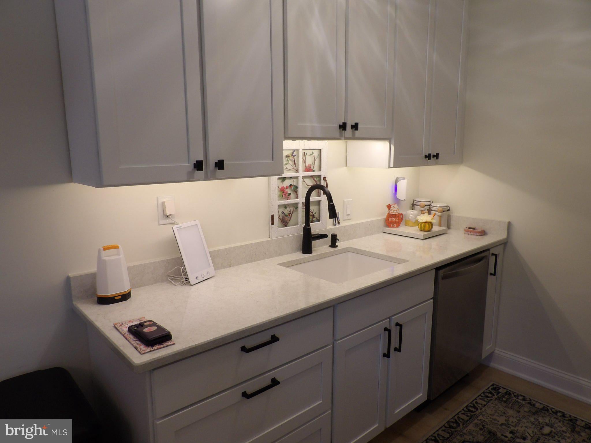 6 GRAMERCY PLACE