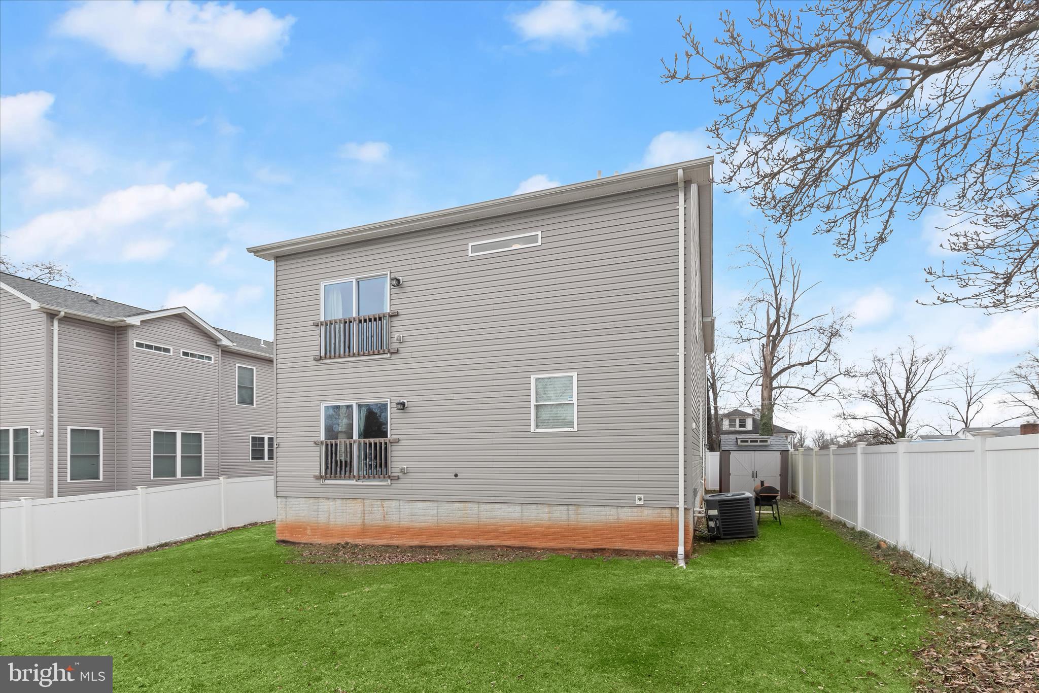 BRIGHTON - Residential