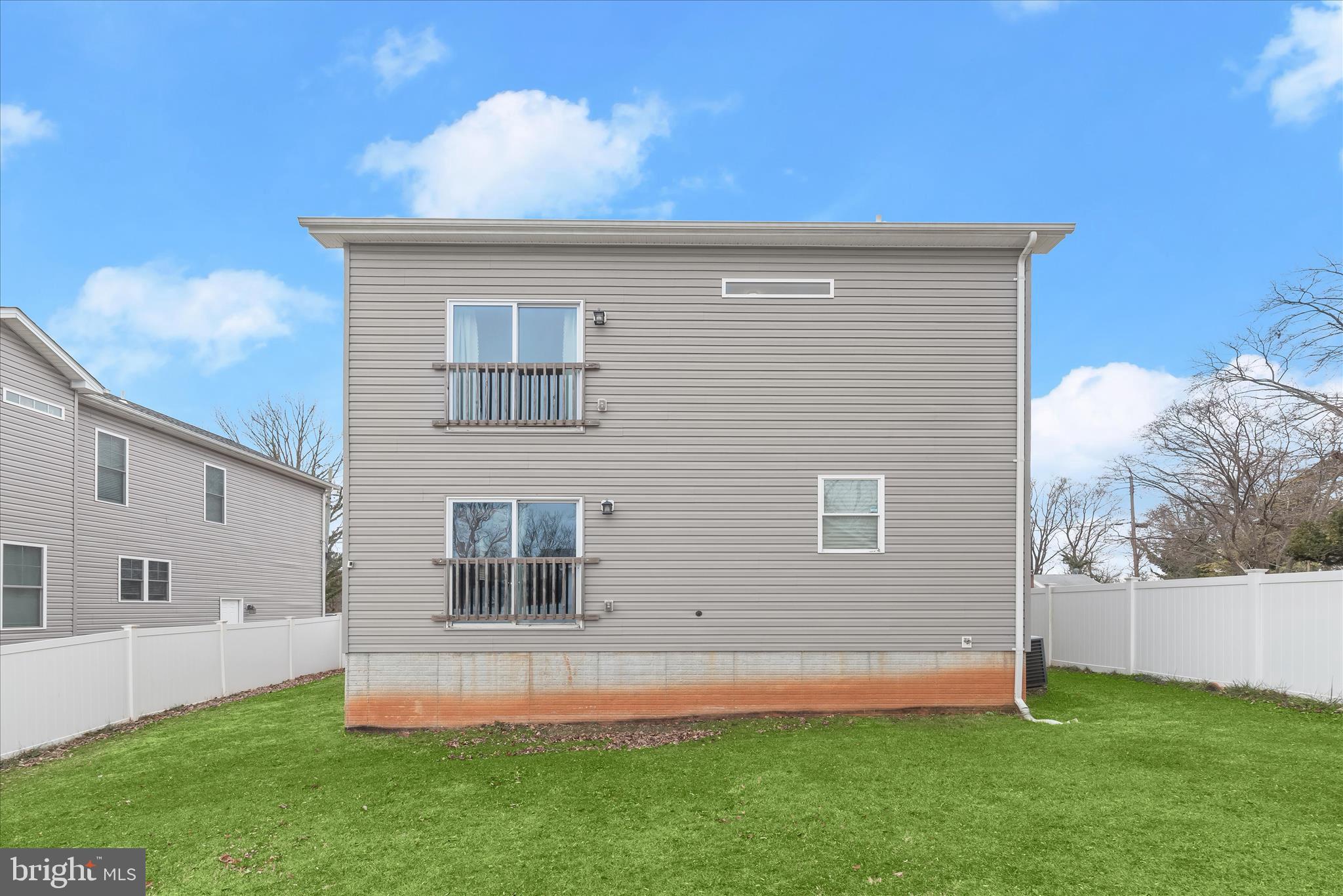 BRIGHTON - Residential