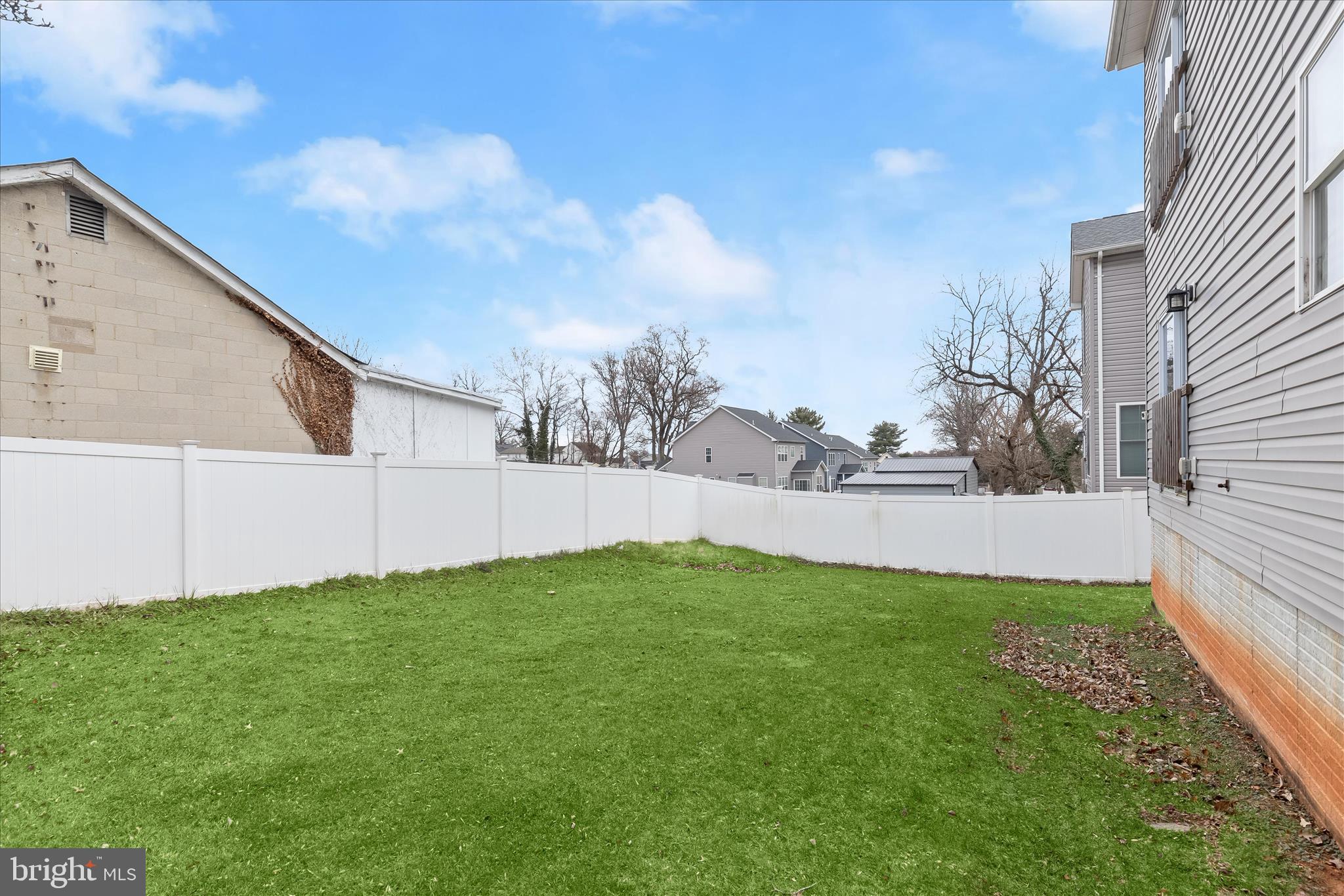 BRIGHTON - Residential