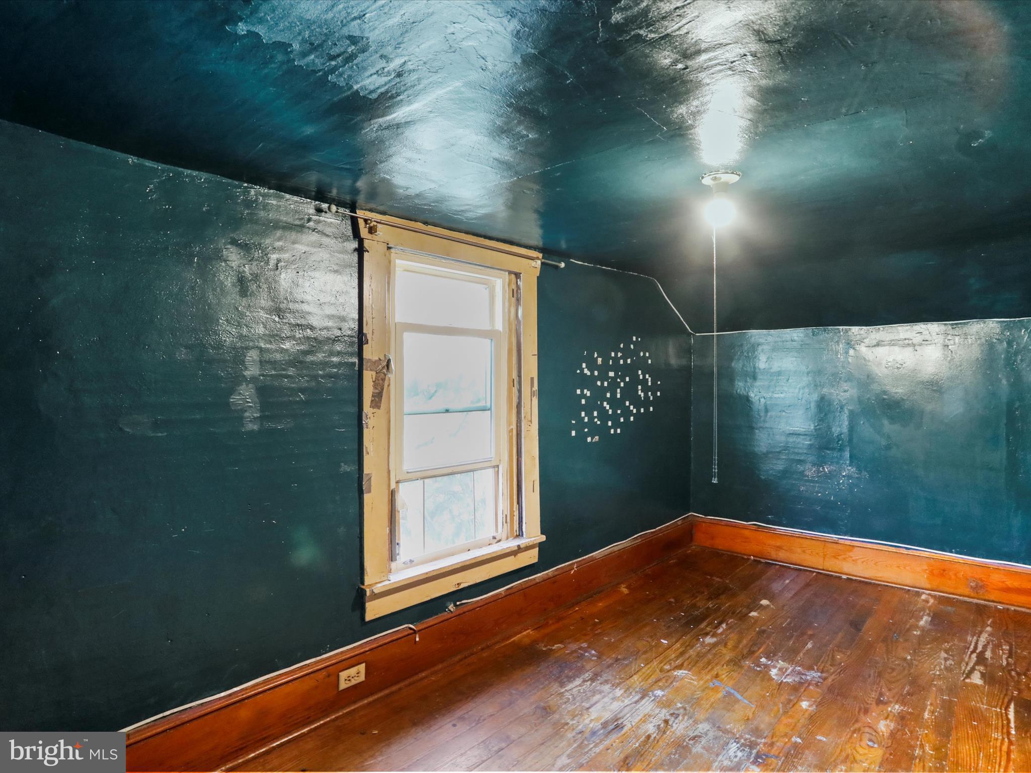 WEST END - Residential