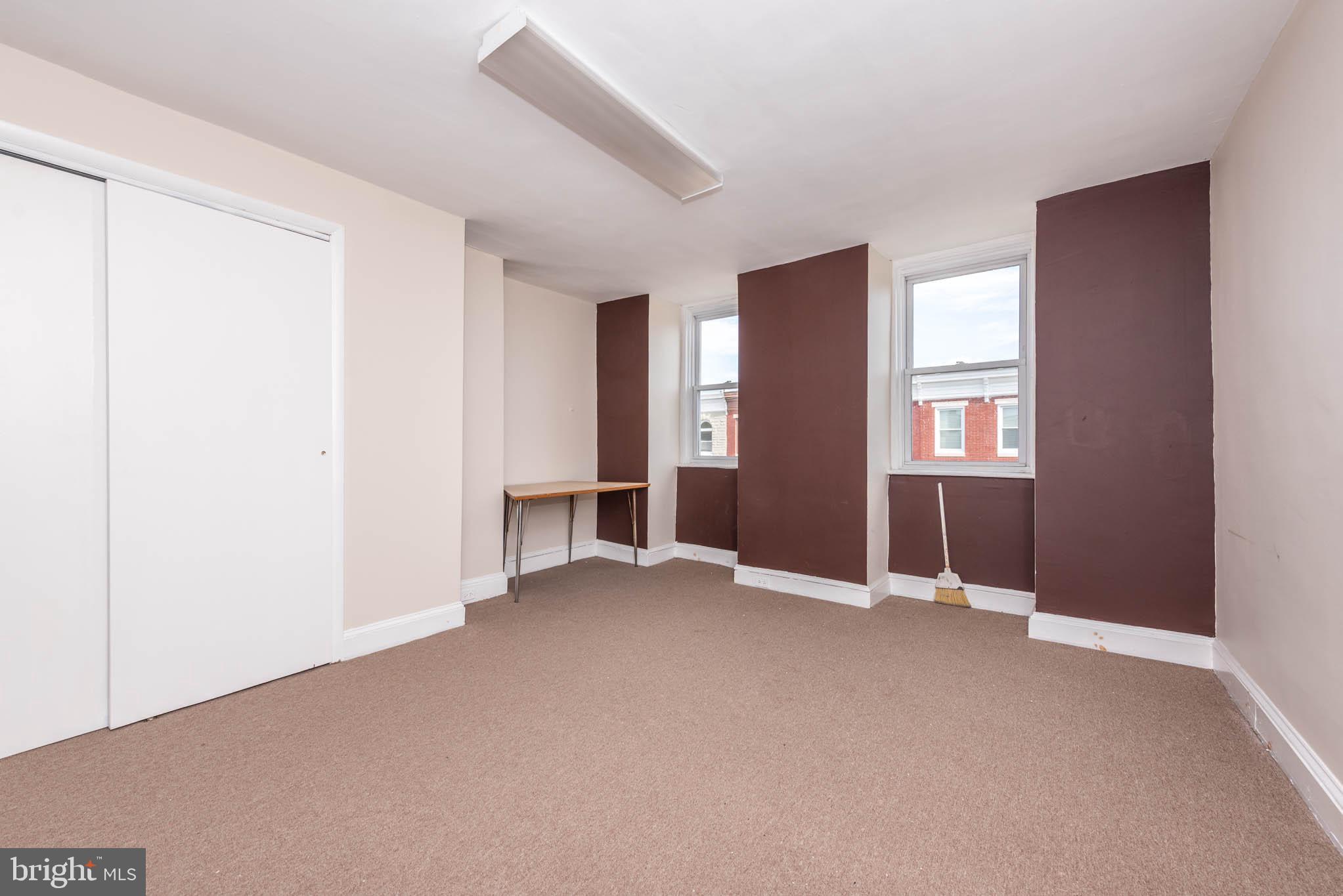 BARCLAY - Residential