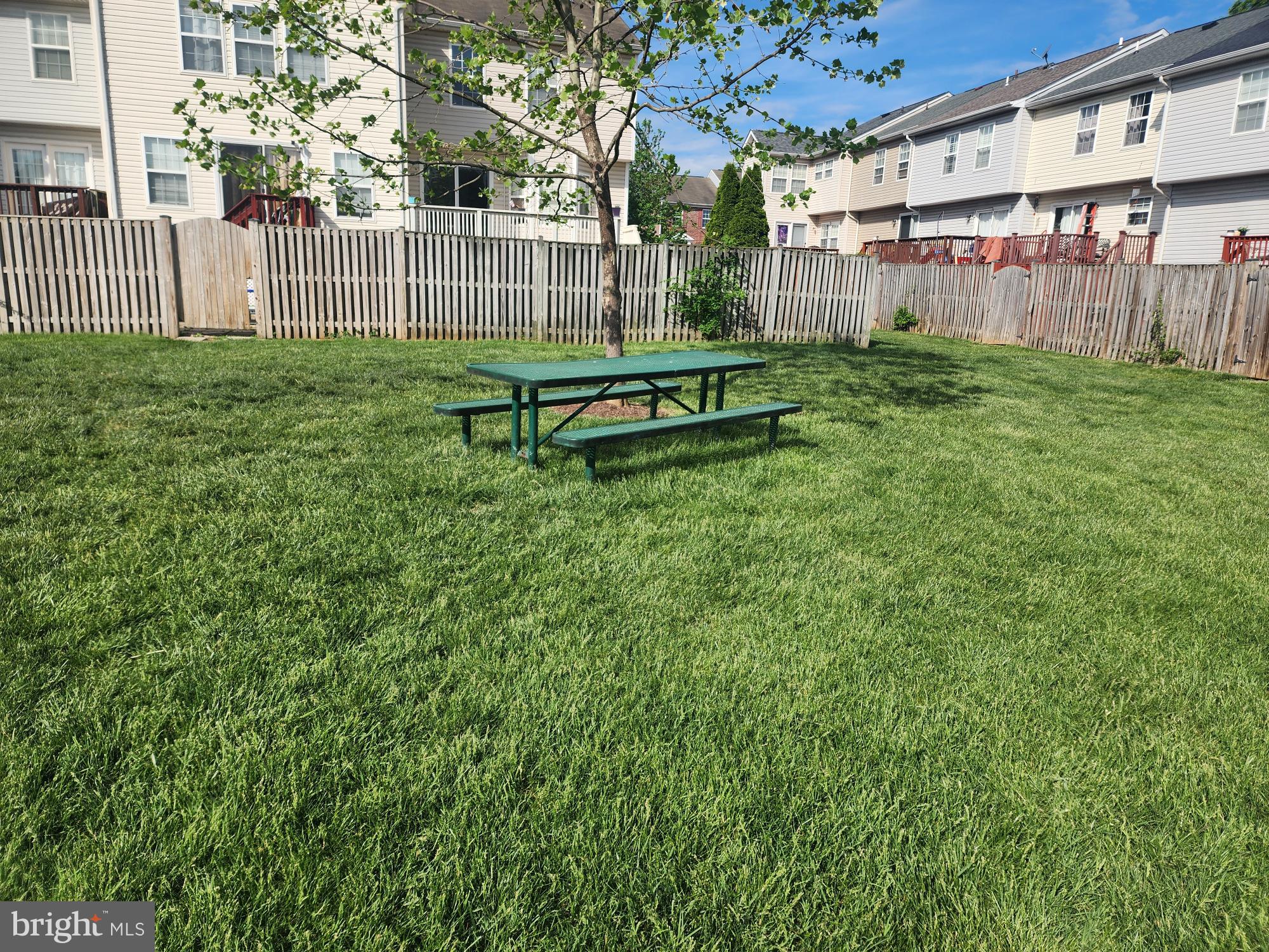 GREEN MEADOWS - Residential