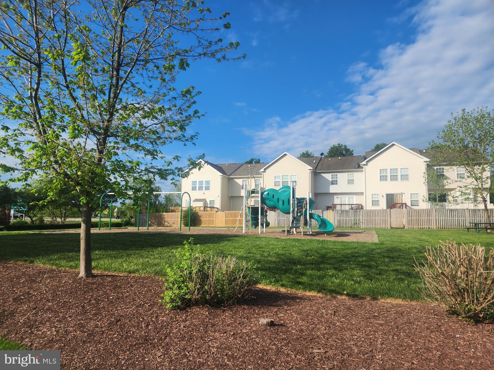 GREEN MEADOWS - Residential