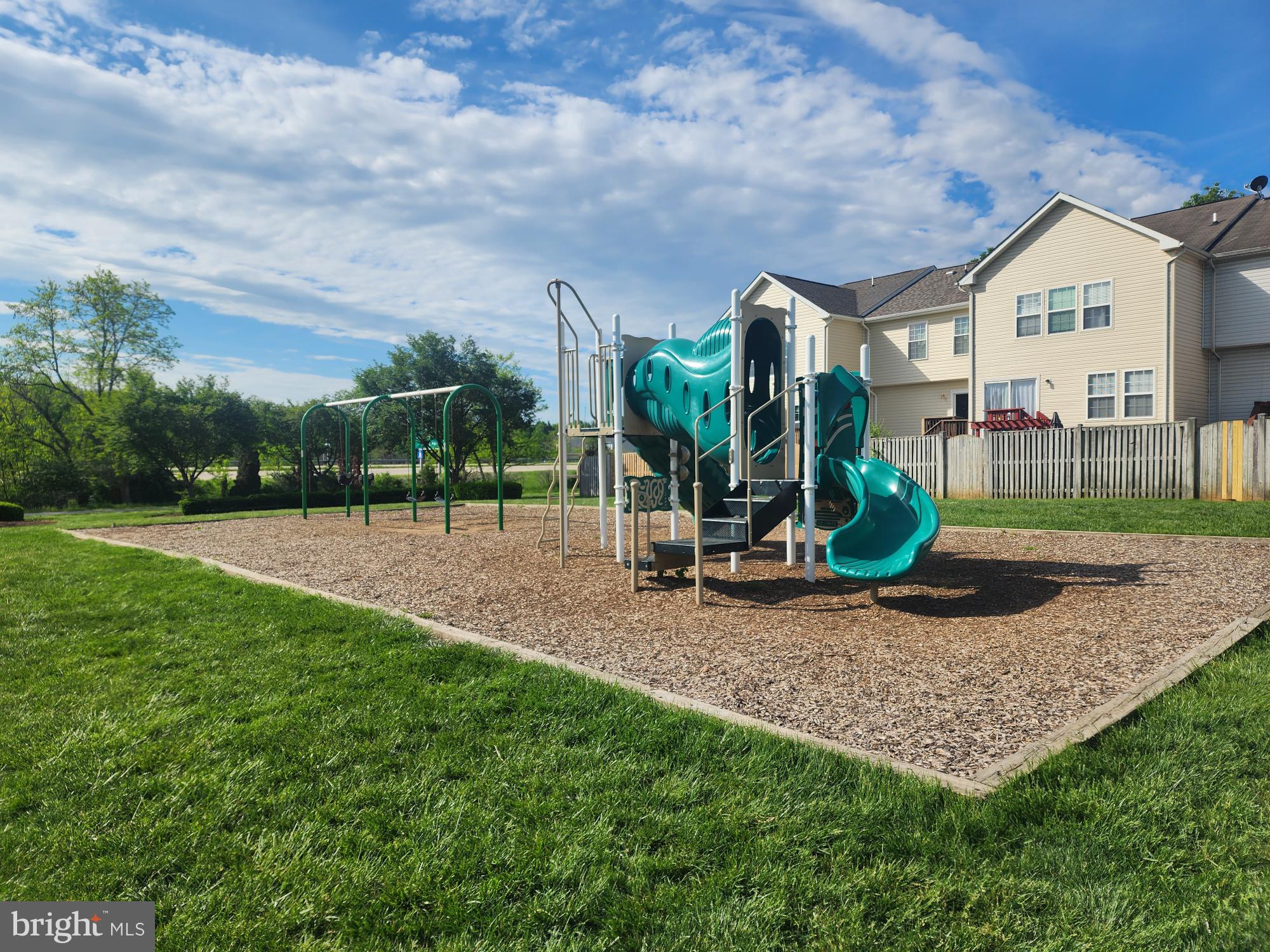 GREEN MEADOWS - Residential