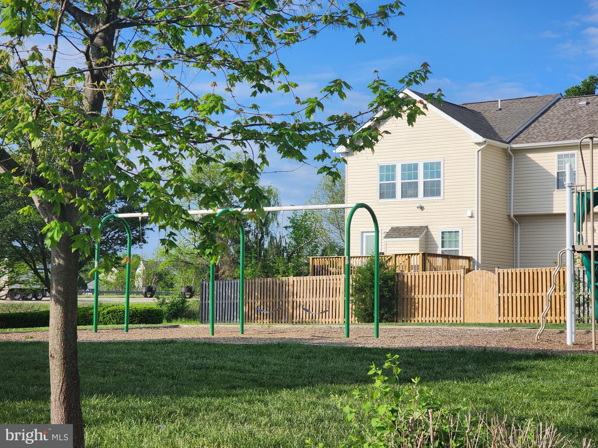 GREEN MEADOWS - Residential