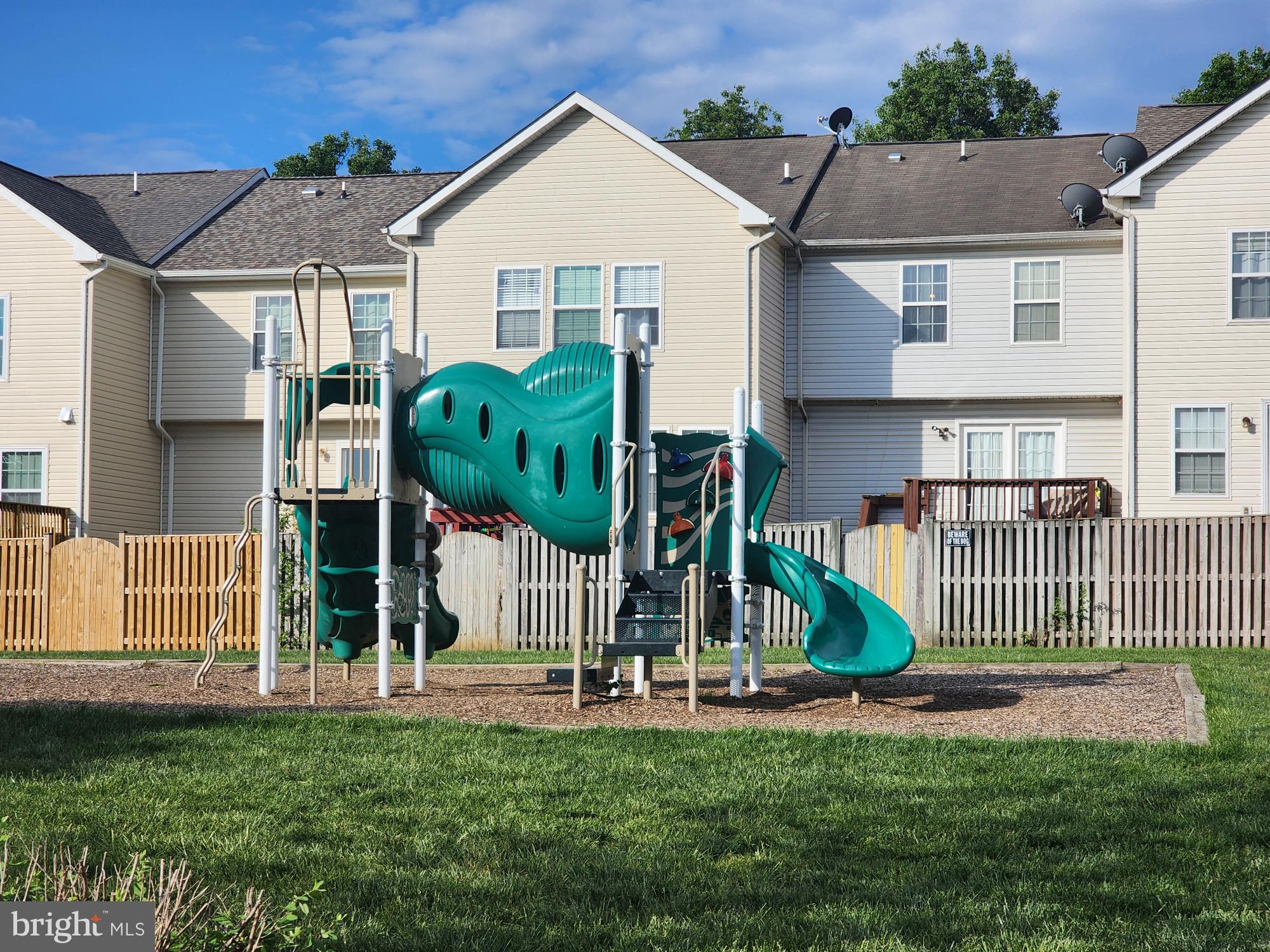 GREEN MEADOWS - Residential