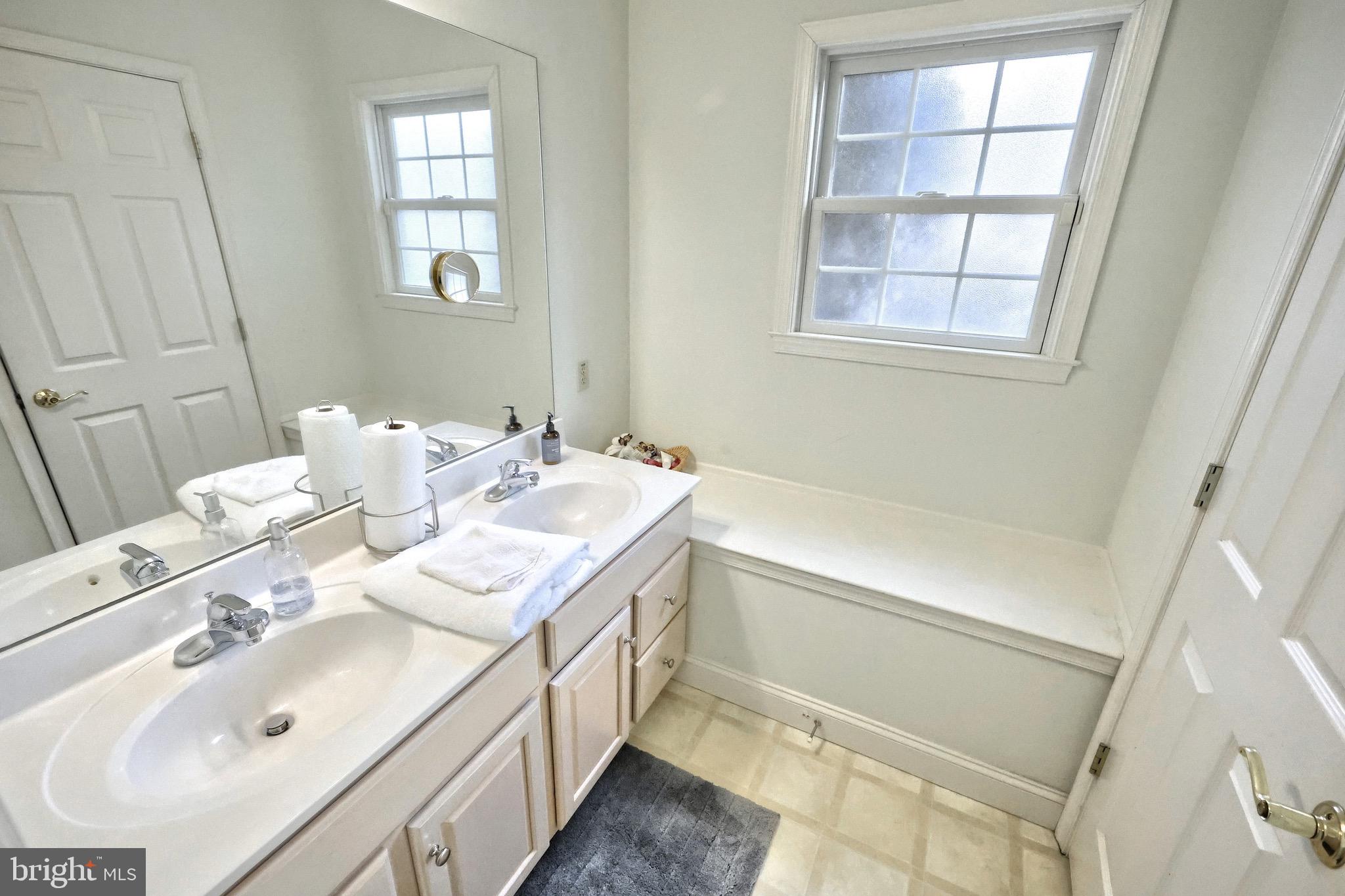 THE AVENUES - Residential