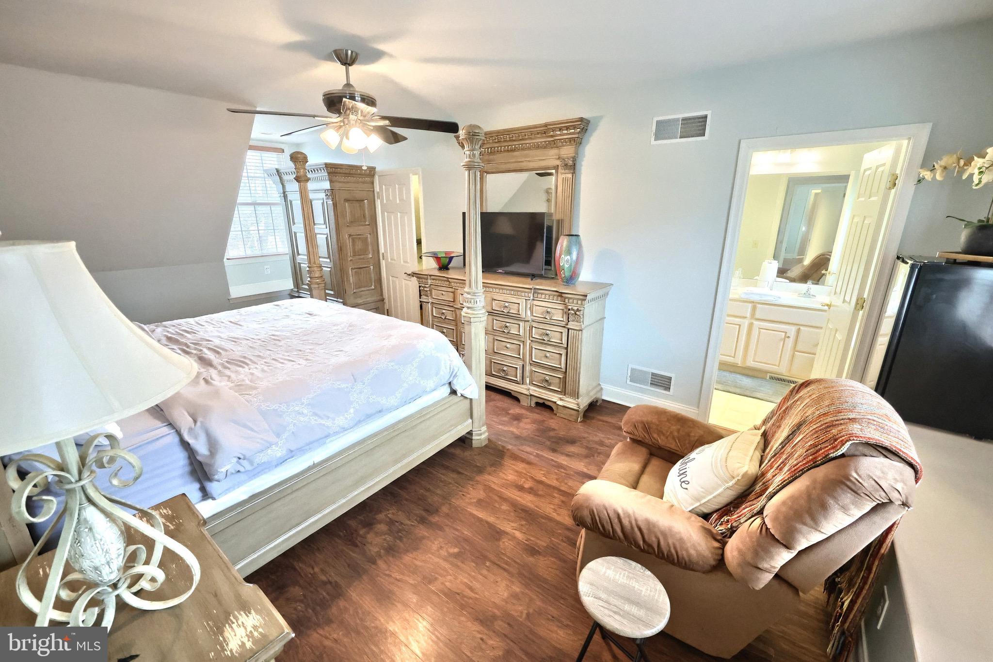 THE AVENUES - Residential