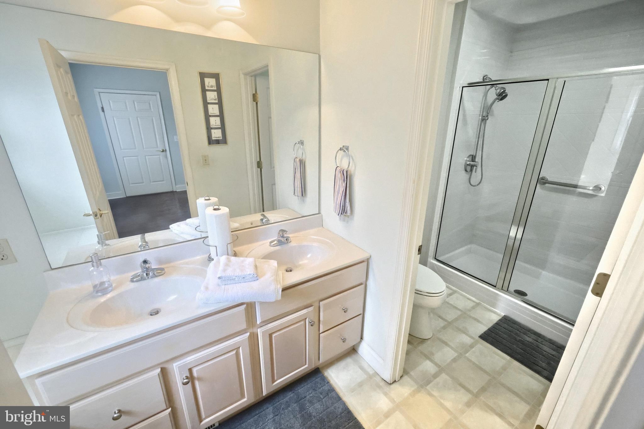 THE AVENUES - Residential