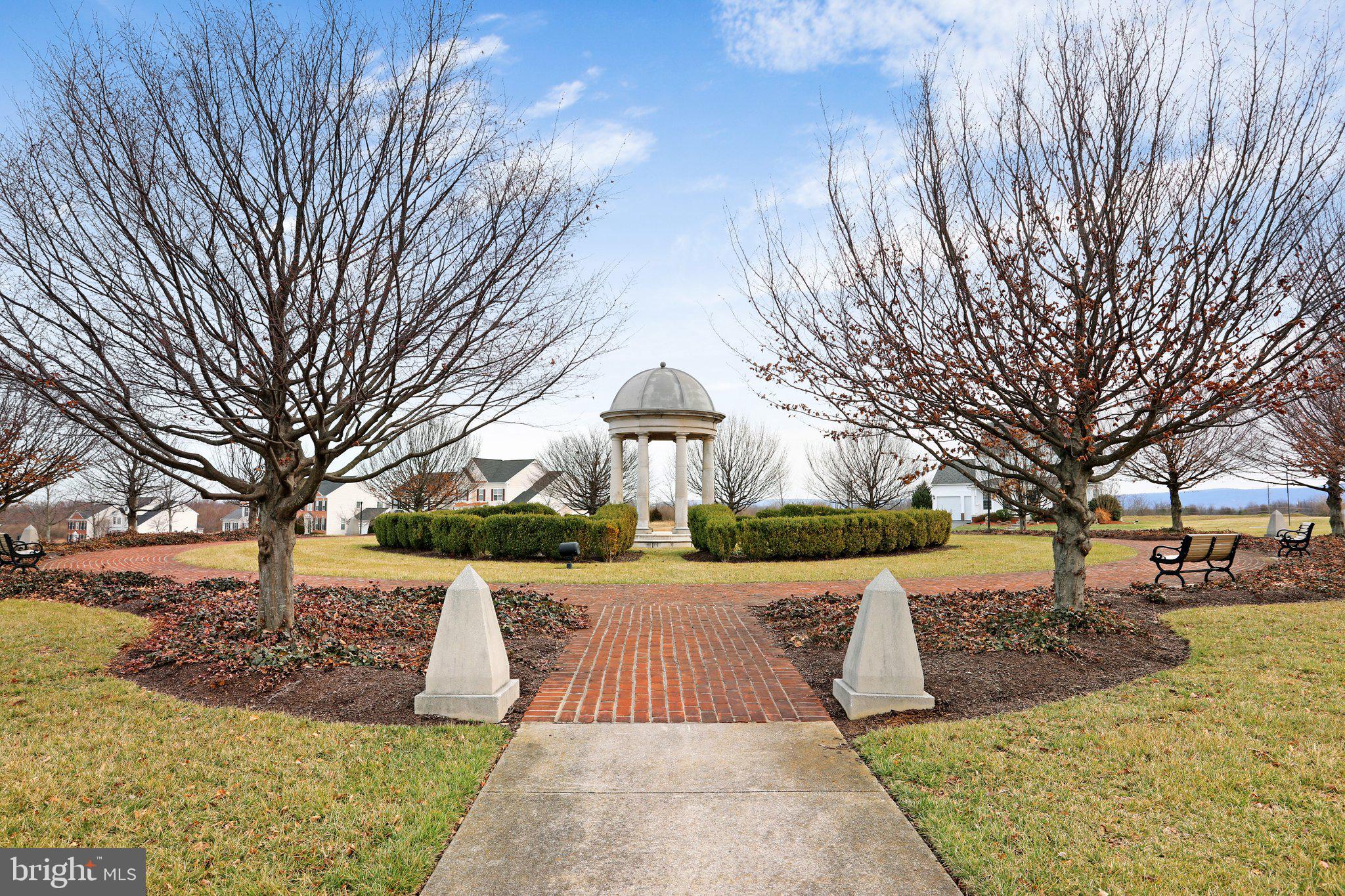 HUNTFIELD - Residential