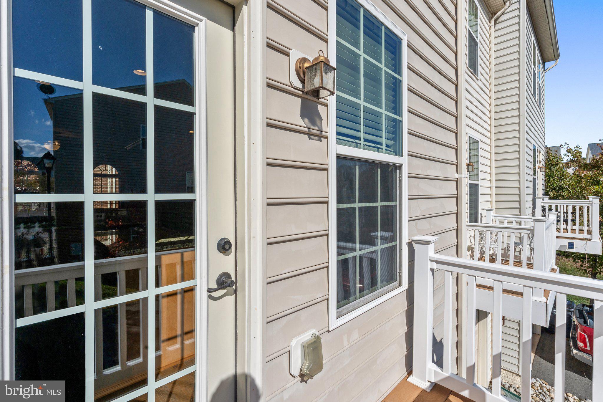 HEATHCOTE COMMONS CONDOMINIUMS - Residential Lease