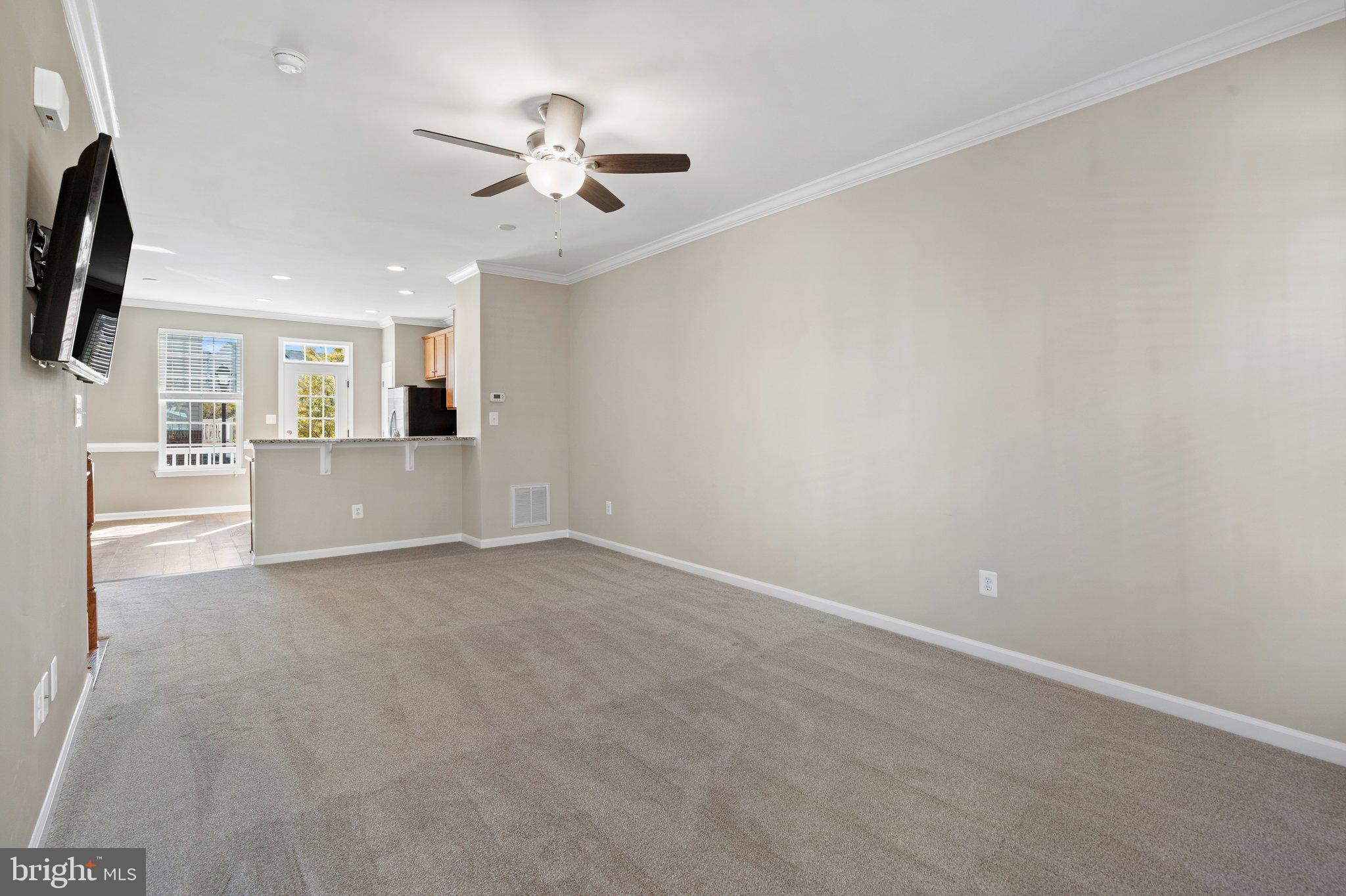 HEATHCOTE COMMONS CONDOMINIUMS - Residential Lease