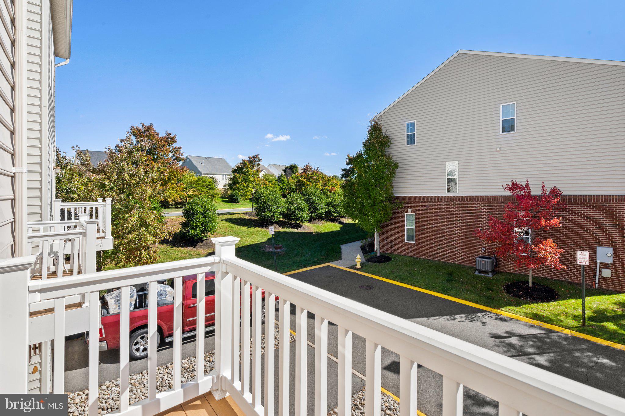 HEATHCOTE COMMONS CONDOMINIUMS - Residential Lease