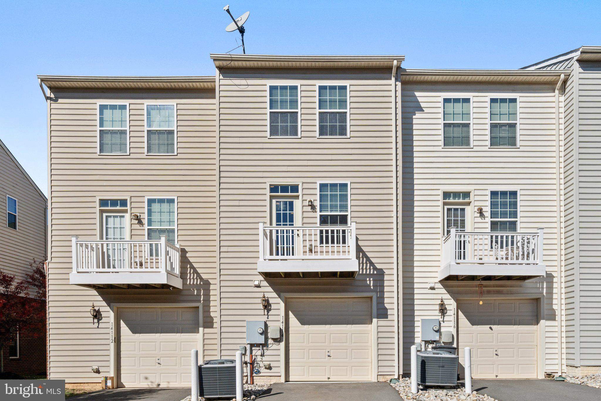 HEATHCOTE COMMONS CONDOMINIUMS - Residential Lease