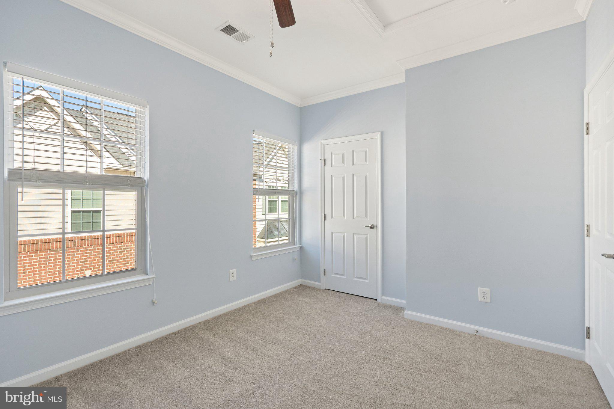 HEATHCOTE COMMONS CONDOMINIUMS - Residential Lease