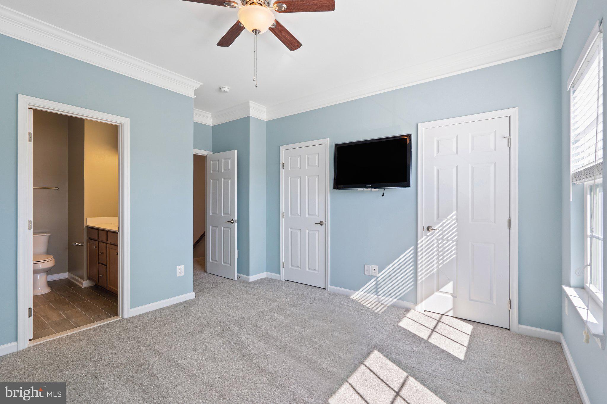 HEATHCOTE COMMONS CONDOMINIUMS - Residential Lease